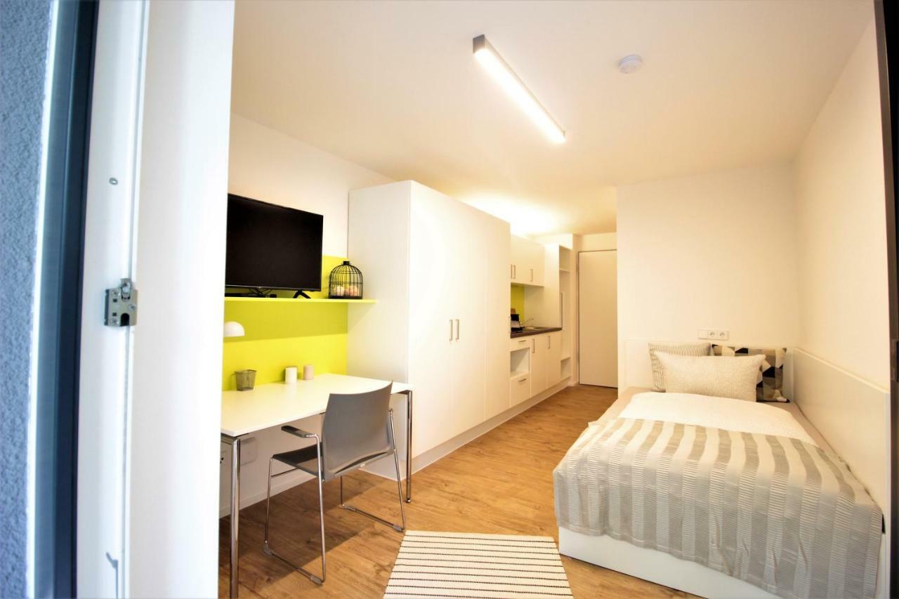 Studio Apartment - Balcony, Netflix, University Hospital Proximity Würzburg Eksteriør billede