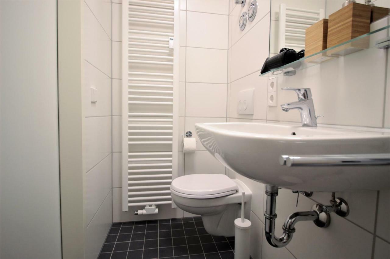 Studio Apartment - Balcony, Netflix, University Hospital Proximity Würzburg Eksteriør billede