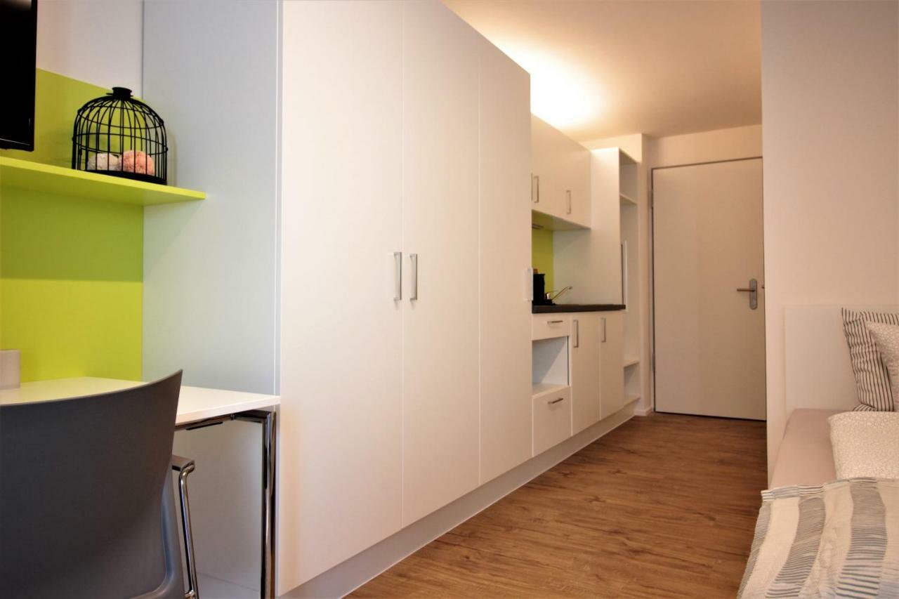 Studio Apartment - Balcony, Netflix, University Hospital Proximity Würzburg Eksteriør billede