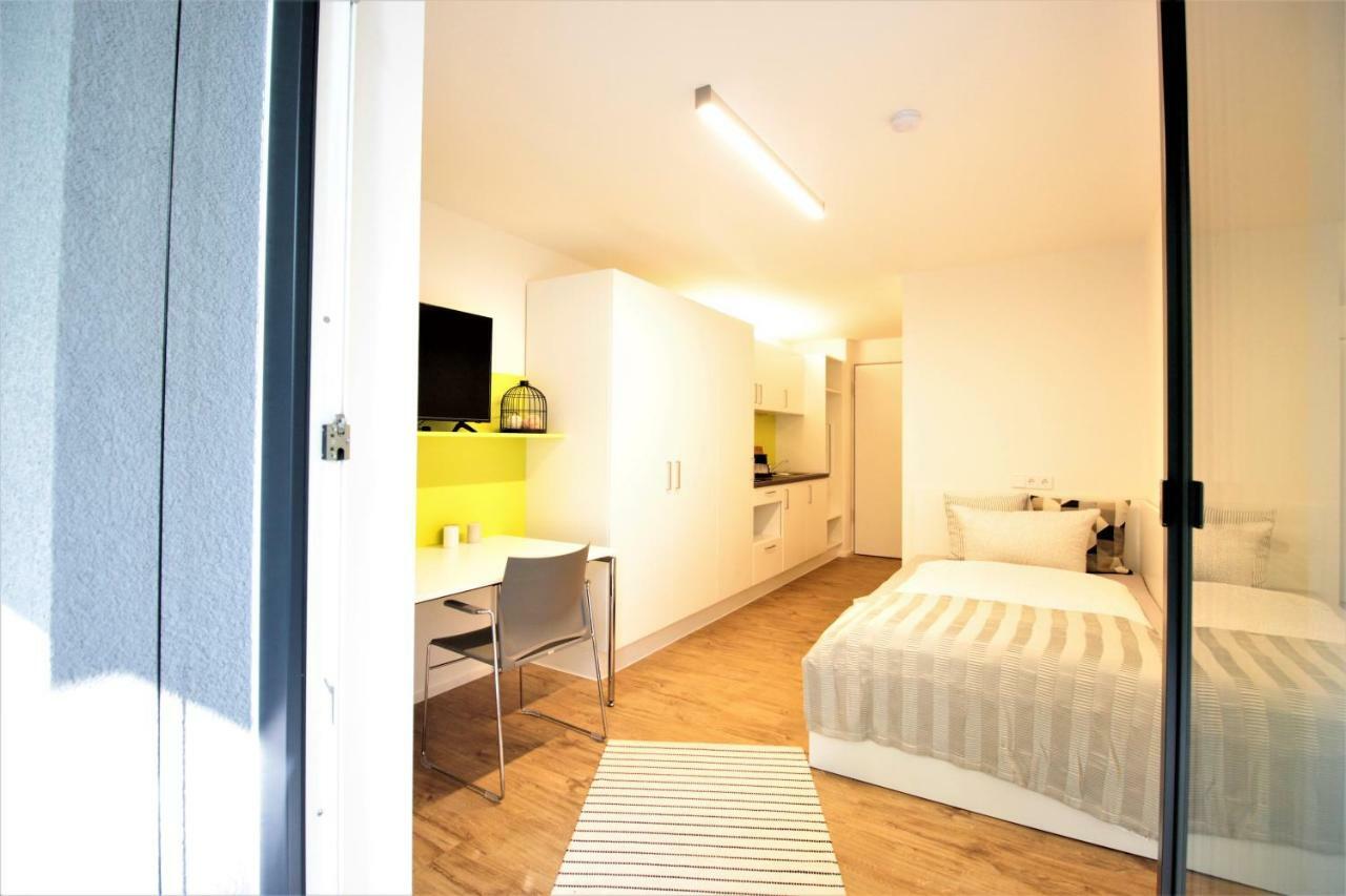 Studio Apartment - Balcony, Netflix, University Hospital Proximity Würzburg Eksteriør billede